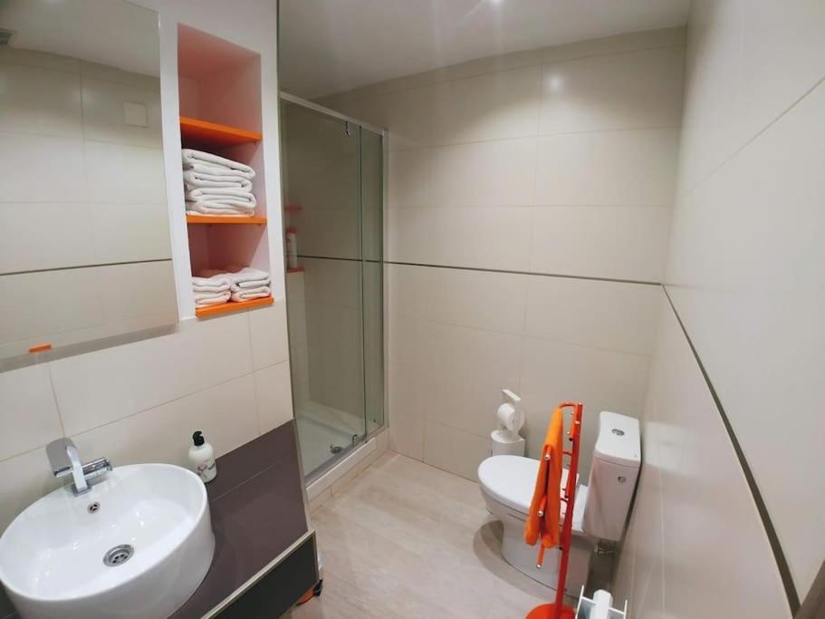 El Vinilo. Aparcamiento Exterior Gratuito Apartment *