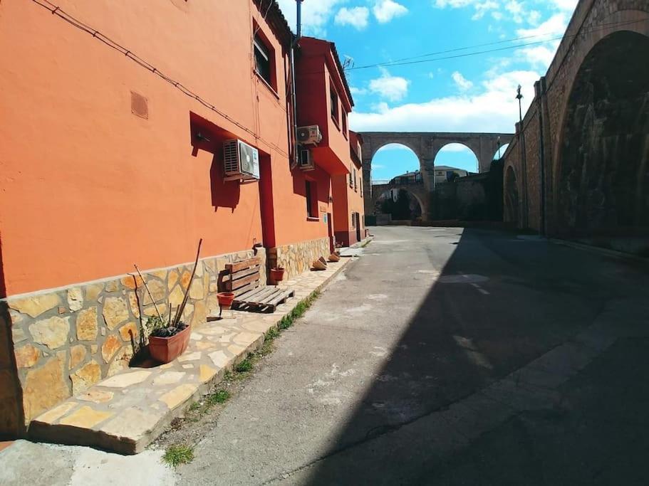 El Vinilo. Aparcamiento Exterior Gratuito *